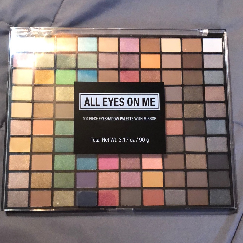 100 shade eyeshadow palette